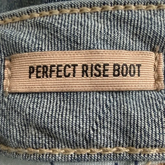 Ariat Women's Arrow Fit Perfect Rise Lili Boot Cut Jeans Size 29 - Picture 10 of 12